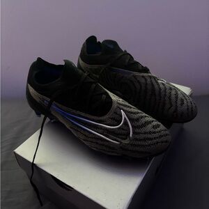Nike Phantom GX Elite FG Soccer Cleats Mens 6 Rare DC9968-040 Worn Once